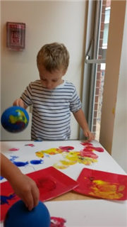 Painting with balloons