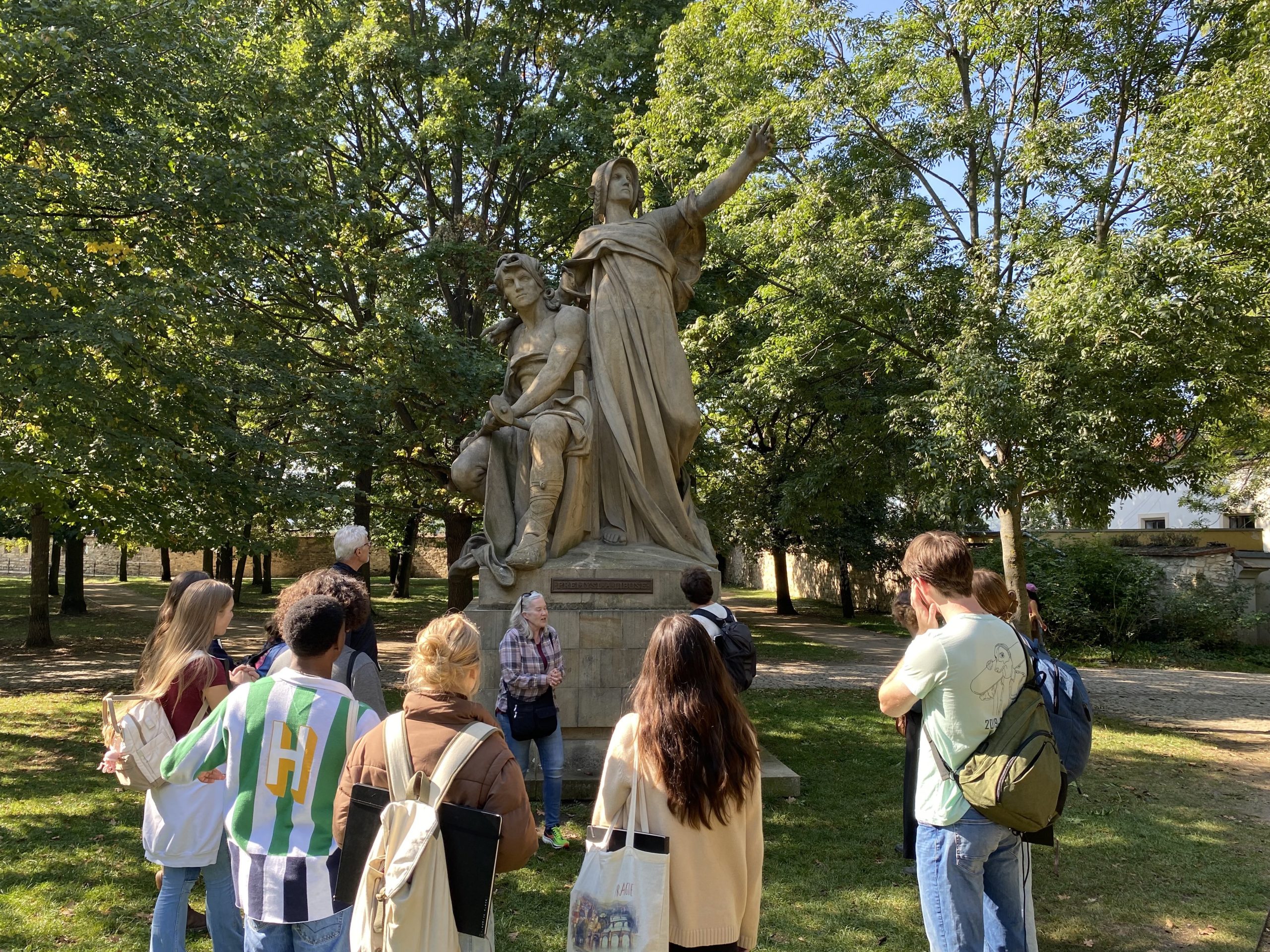 A lecture by Emma Pechačkova and an afternoon at Vyšehrad